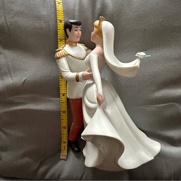 Cinderella 45th Anniversary Happily Ever After - Picture 4 of 4